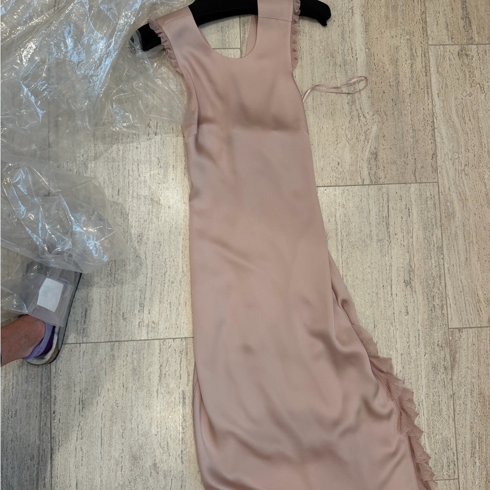 Elegant Blush Pink Sleeveless MIDI Dress